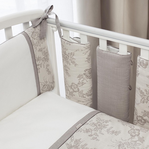 Стик бортик в кроватку Эльфетто - молочный