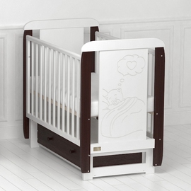 Детская кроватка Kitelli Amore поперечный маятник цвет венге-белый - описание