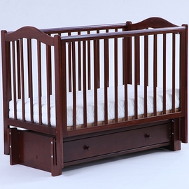 Детская кроватка Лель Кубаночка 1-37.3 продольный маятник цвет темный орех - описание