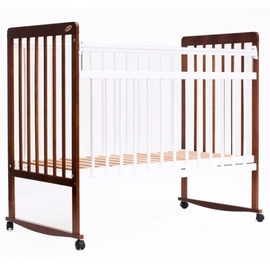 Детская кроватка Бамбини 03 колесо-качалка Евро Стиль цвет орех-белый - описание