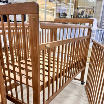 Детская кроватка Бамбини 03 колесо/качалка