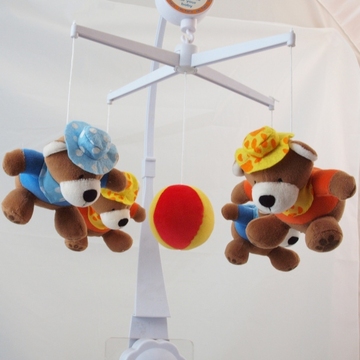 Музыкальная карусель Baby Mix 4 друга